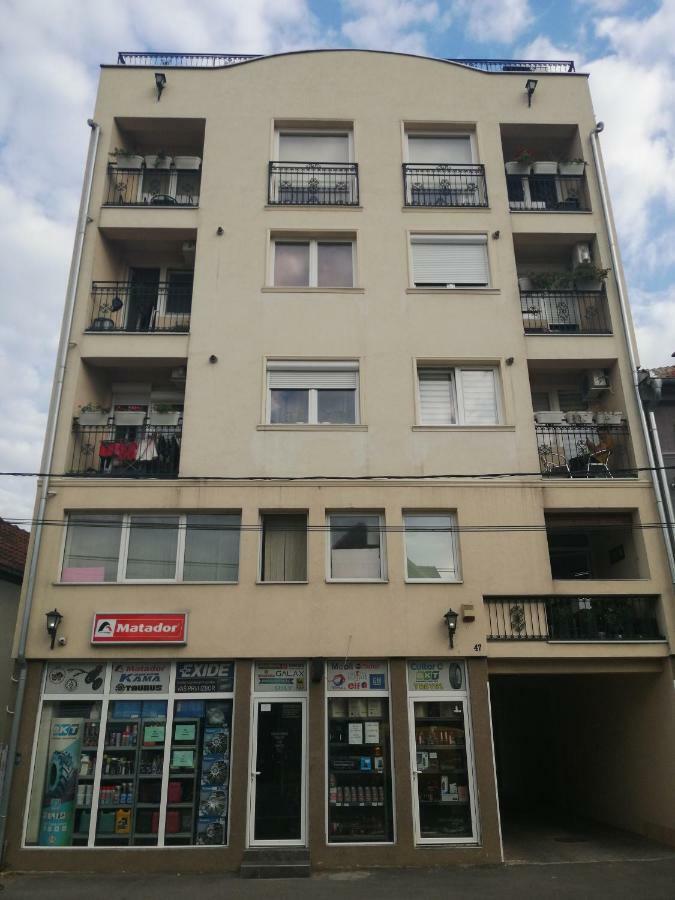 New And Nice Apartments Kragujevac Exterior photo
